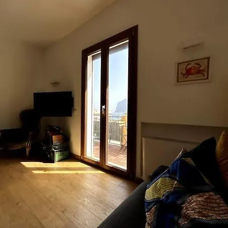 Lägenhet Casa Sul Mare Alle Porte Di Palermo *